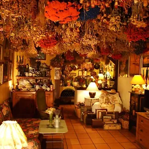 *** Hotel De Nesle France
