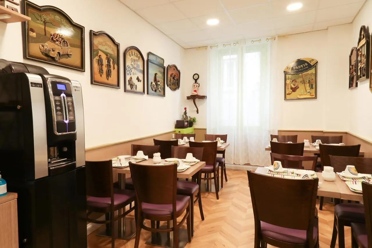 **  Hotel Gloria Grenoble France