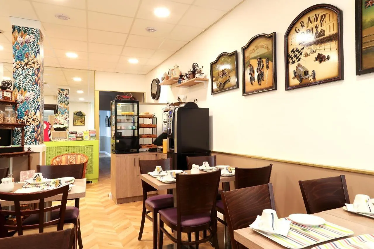 Hotel Gloria Grenoble 2*,